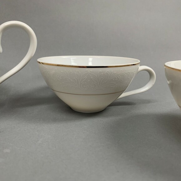 Touch of Gold Embassy DoM Cups Creamer White Border Design Gold Trim Lot of 5 - Picture 6 of 12